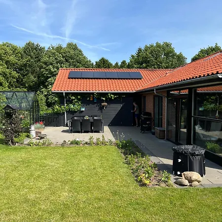 Casa Jakobsen Villa *