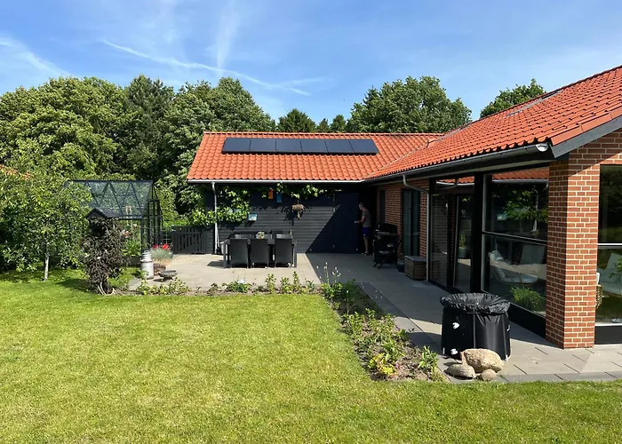 Casa Jakobsen Villa *